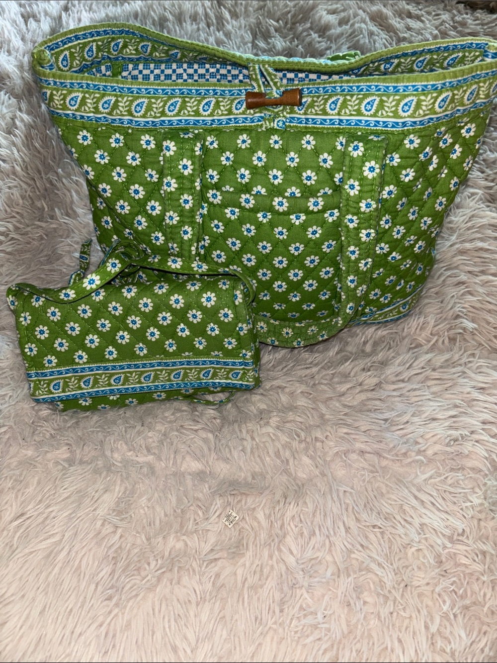Vera Bradley Green Floral Quilted Crossbody/Wrislet